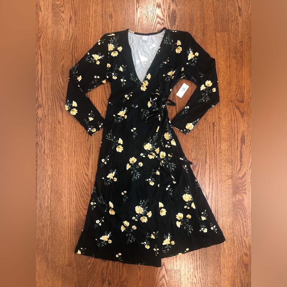 Old Navy Black & Yellow Floral Wrap Dress